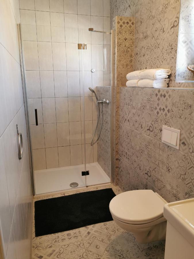 זאדאר Apartments Lili Flora מראה חיצוני תמונה