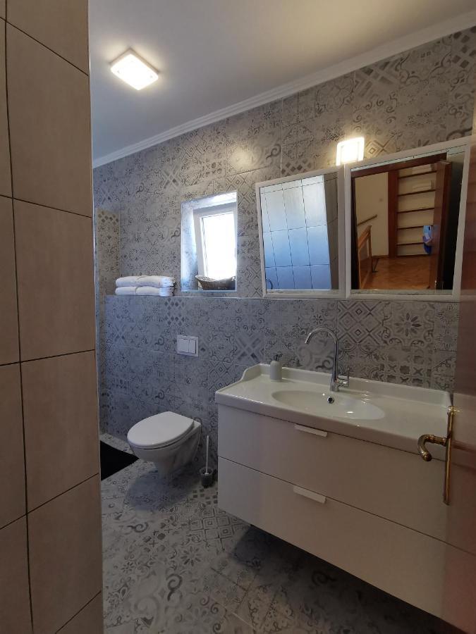 זאדאר Apartments Lili Flora מראה חיצוני תמונה