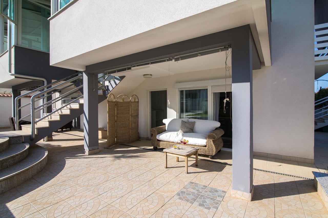 זאדאר Apartments Lili Flora מראה חיצוני תמונה
