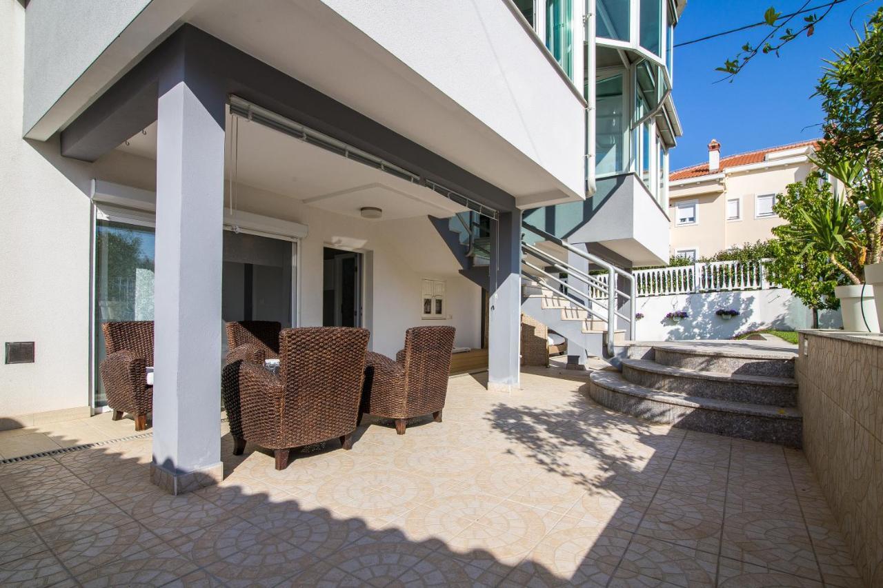 זאדאר Apartments Lili Flora מראה חיצוני תמונה